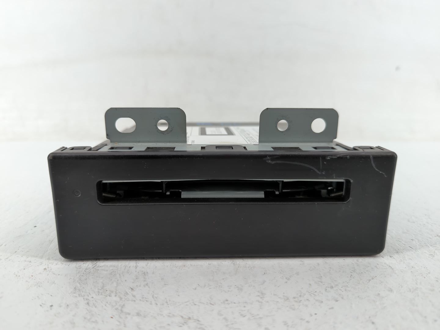 2014 Buick Regal Radio AM FM Cd Player Receiver Replacement P/N:23118961 13590746 Fits Fits 2015 OEM Used Auto Parts - Oemus