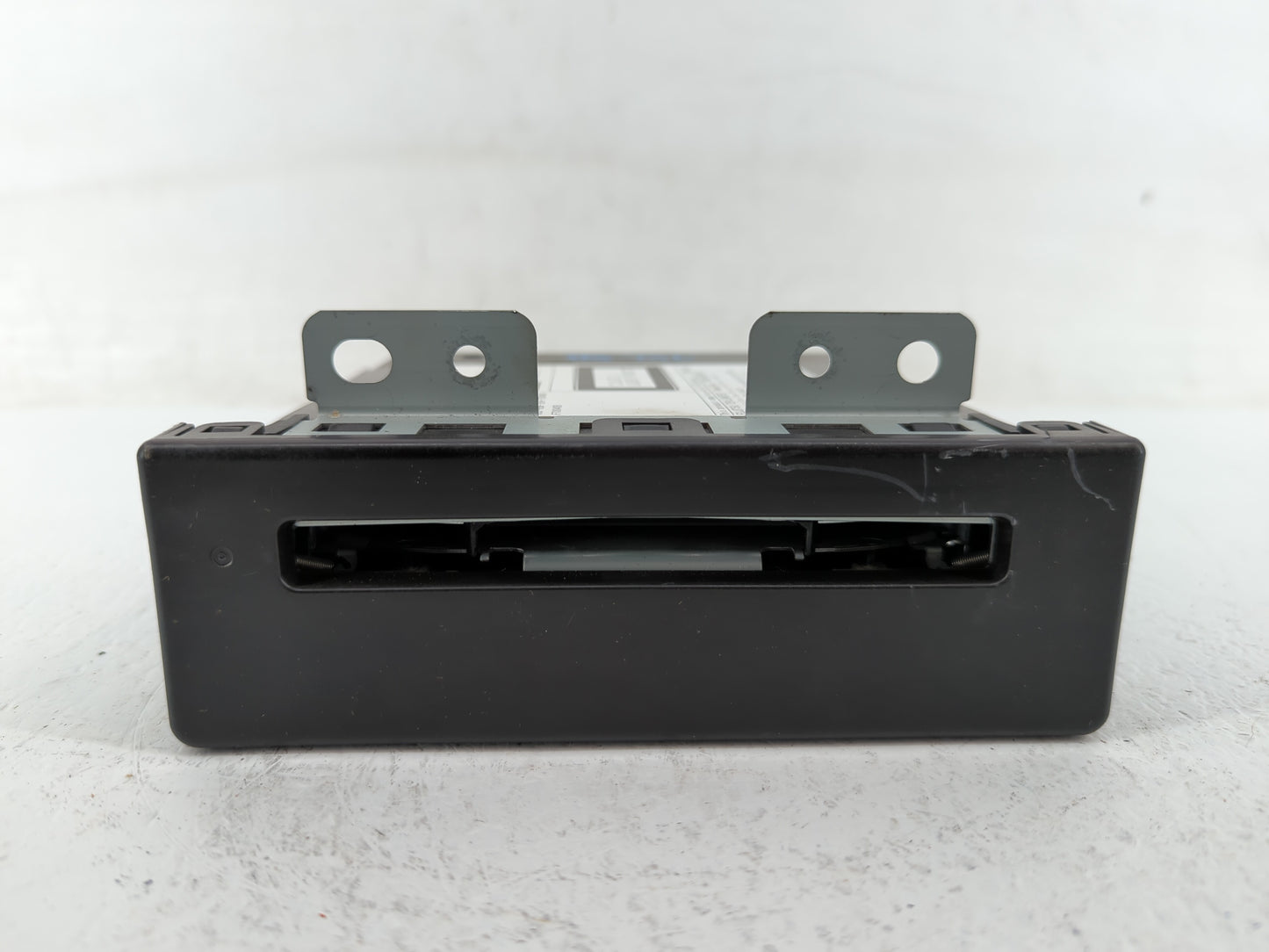 2014 Buick Regal Radio AM FM Cd Player Receiver Replacement P/N:23118961 13590746 Fits Fits 2015 OEM Used Auto Parts - Oemus