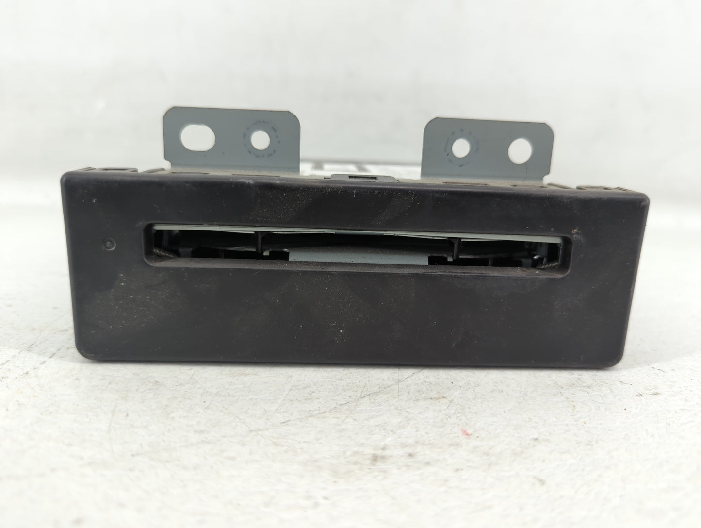 2014-2014 Buick Regal Am Fm Cd Player Radio Receiver - Oemusedautoparts1.com