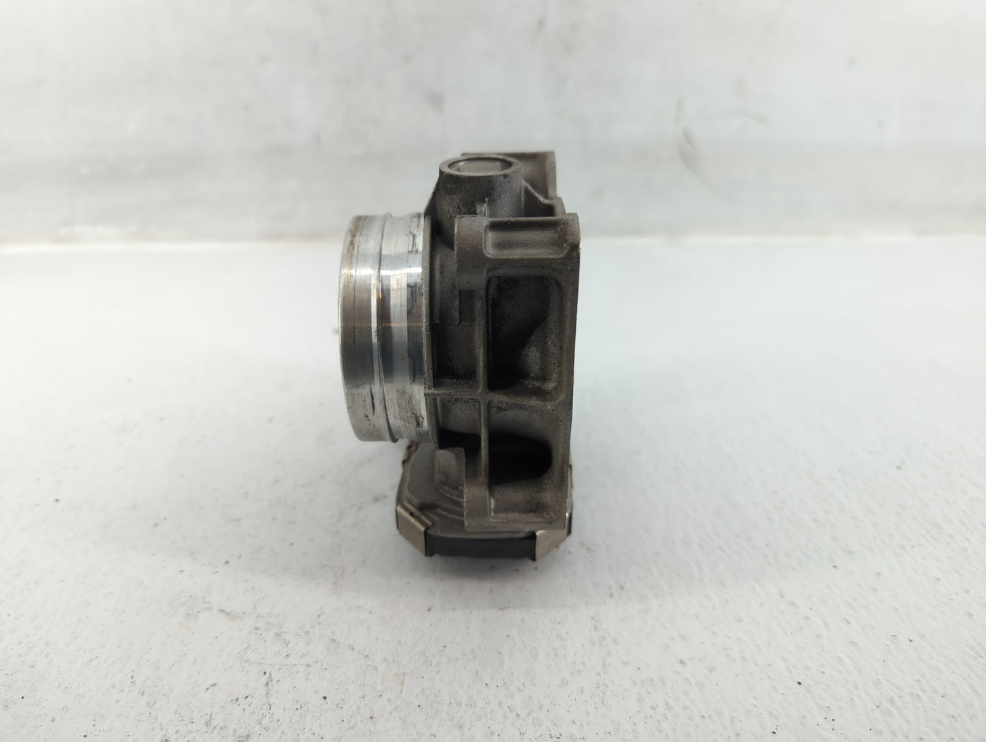 2014-2017 Buick Regal Throttle Body P/N:1262706AD Fits Fits 2013 2014 2015 2016 2017 2018 2019 2020 2021 OEM Used Auto Parts