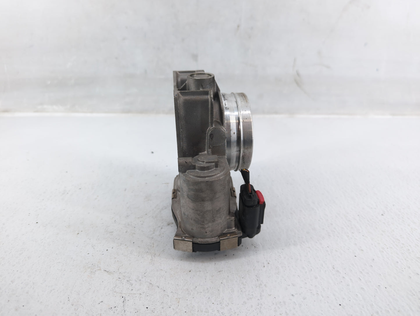 2014-2017 Buick Regal Throttle Body P/N:1262706AD Fits Fits 2013 2014 2015 2016 2017 2018 2019 2020 2021 OEM Used Auto Parts