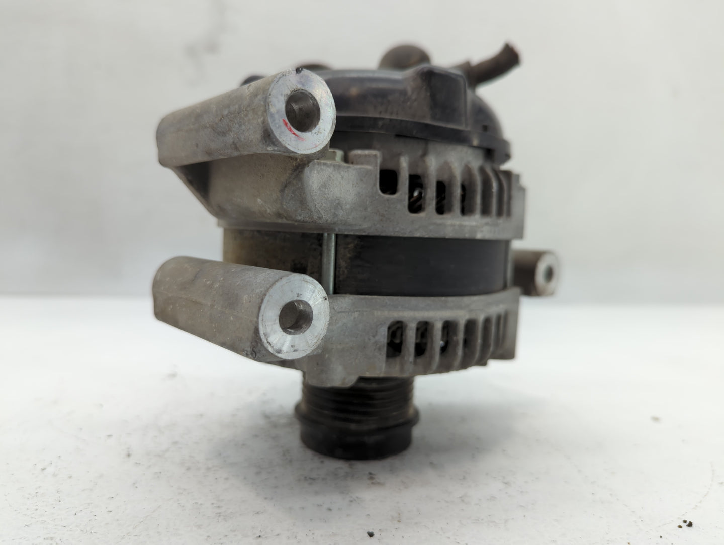 2014-2017 Buick Regal Alternator Replacement Generator Charging Assembly Engine OEM P/N:13592810 TN104210-1902 Fits OEM Used