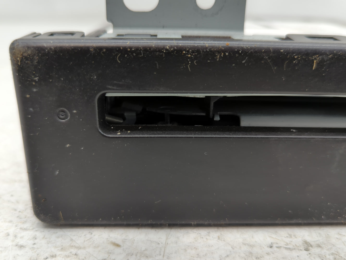2014 Buick Regal Radio AM FM Cd Player Receiver Replacement P/N:13590746 Fits OEM Used Auto Parts - Oemusedautoparts1.com