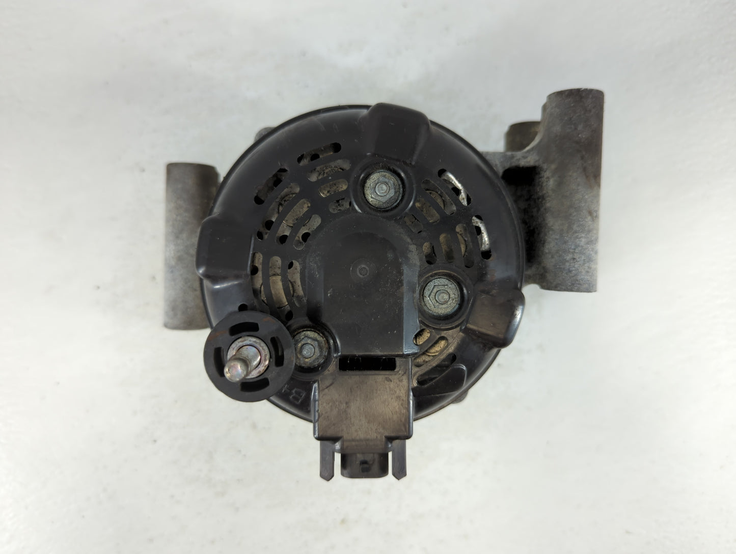 2014-2017 Buick Regal Alternator Replacement Generator Charging Assembly Engine OEM P/N:13592810-ALD Fits OEM Used Auto Part