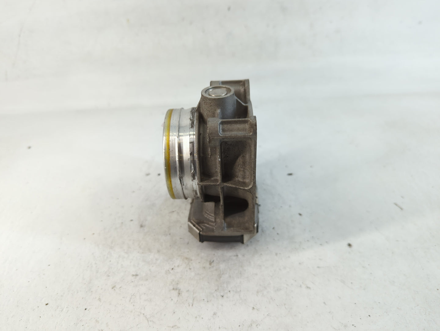 2014-2017 Buick Regal Throttle Body P/N:12627067DA Fits Fits 2013 2014 2015 2016 2017 2018 2019 2020 2021 OEM Used Auto Part