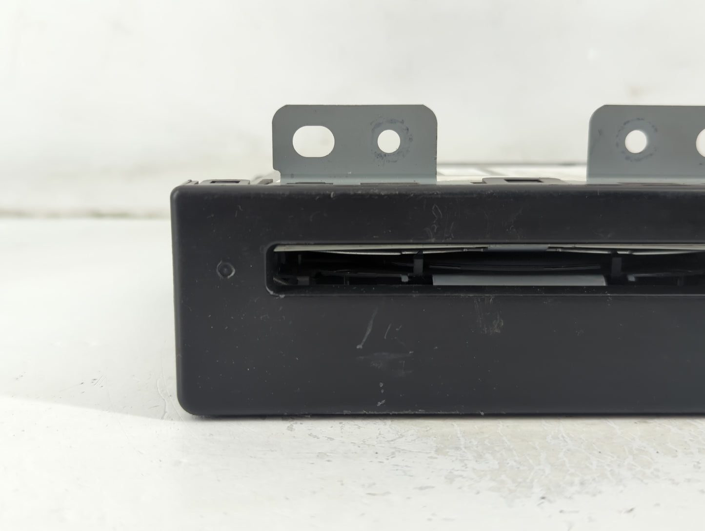2014 Buick Regal Radio AM FM Cd Player Receiver Replacement P/N:13590746 Fits OEM Used Auto Parts - Oemusedautoparts1.com