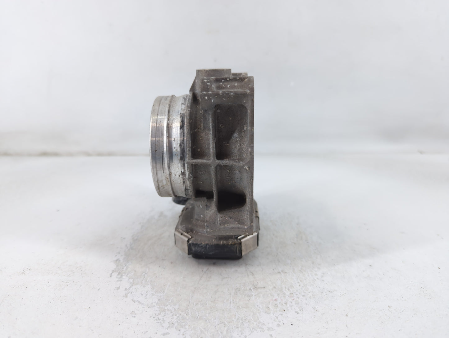2014-2017 Buick Regal Throttle Body P/N:12627067DA Fits Fits 2013 2014 2015 2016 2017 2018 2019 2020 2021 OEM Used Auto Part