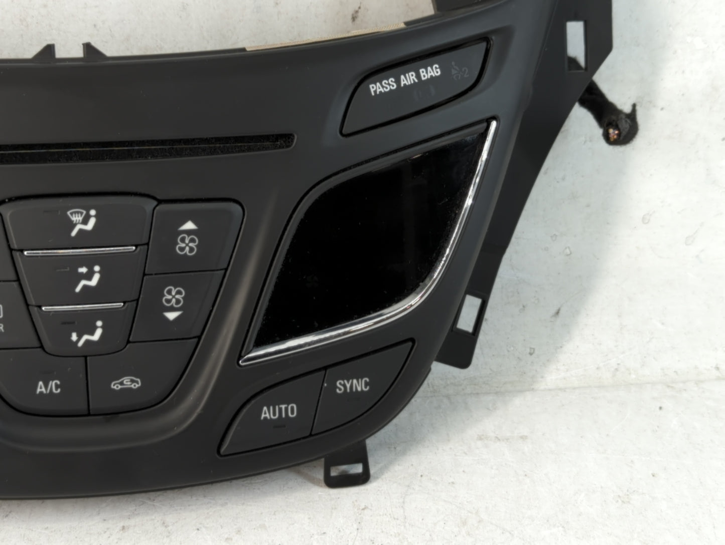 2014-2015 Buick Regal Radio AM FM Cd Player Receiver Replacement P/N:90924561 Fits Fits 2014 2015 OEM Used Auto Parts - Oemu