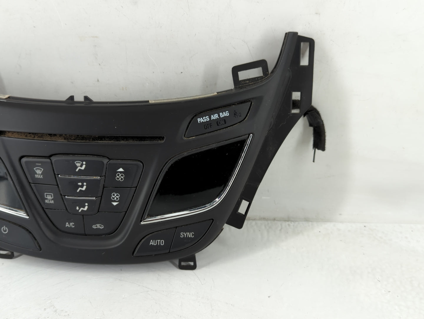2014-2015 Buick Regal Climate Control Module Temperature AC/Heater Replacement P/N:90802627 Fits Fits 2014 2015 OEM Used Aut