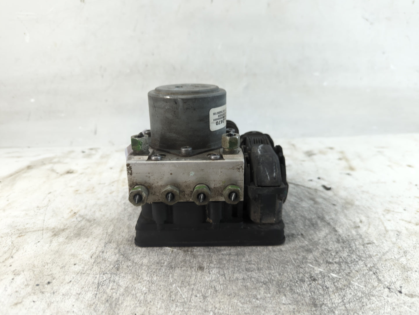 2014-2015 Buick Regal ABS Pump Control Module Replacement P/N:23430470 Fits Fits 2014 2015 OEM Used Auto Parts - Oemusedauto