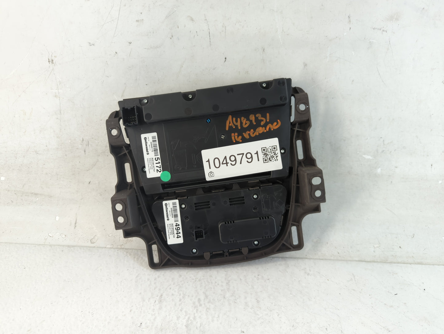 2013-2017 Buick Verano Radio AM FM Cd Player Receiver Replacement P/N:22945172 Fits Fits 2013 2014 2015 2016 2017 OEM Used A