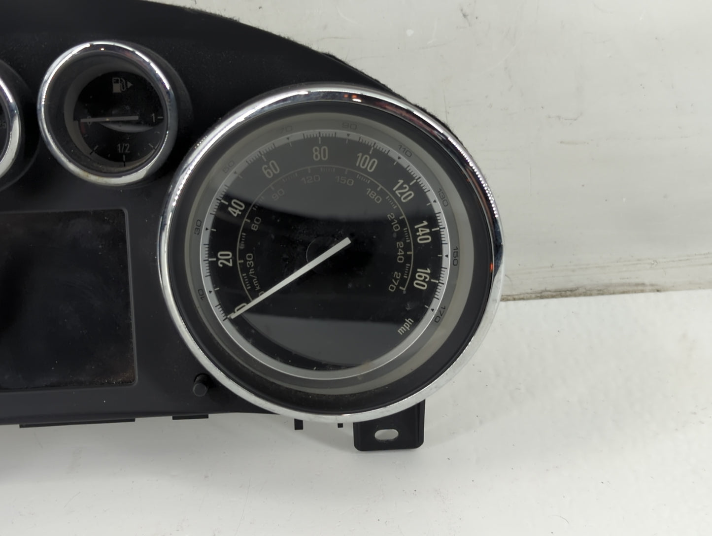 2014-2015 Buick Verano Instrument Cluster Speedometer Gauges P/N:22993180 Fits Fits 2014 2015 OEM Used Auto Parts - Oemuseda
