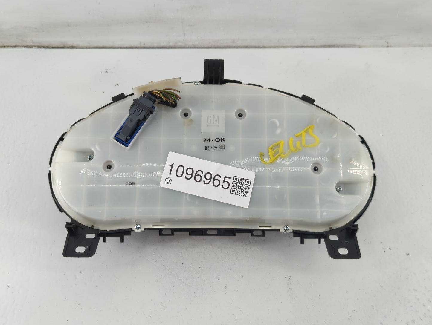 2014-2015 Buick Verano Instrument Cluster Speedometer Gauges P/N:22993180 Fits Fits 2014 2015 OEM Used Auto Parts - Oemuseda