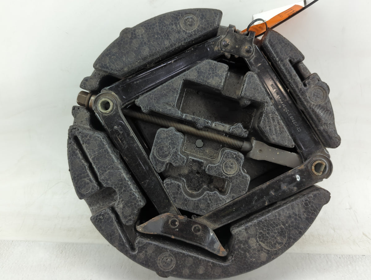 2014 Buick Verano Spare Scissor Car Jack 1182222 - Oemusedautoparts1.com