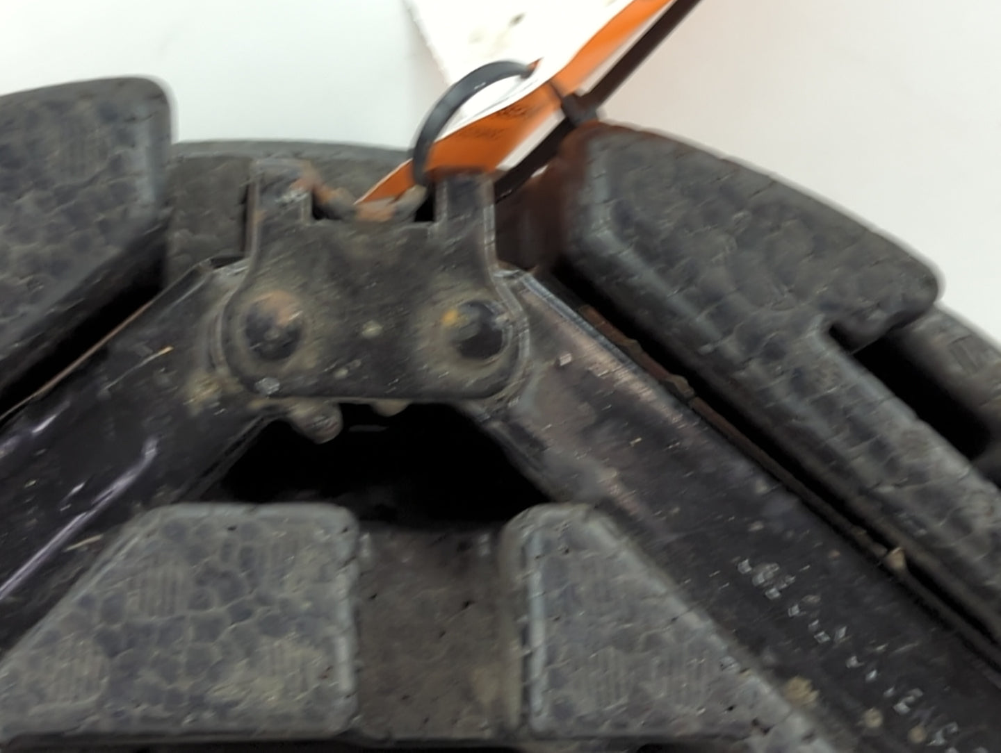 2014 Buick Verano Spare Scissor Car Jack - Oemusedautoparts1.com