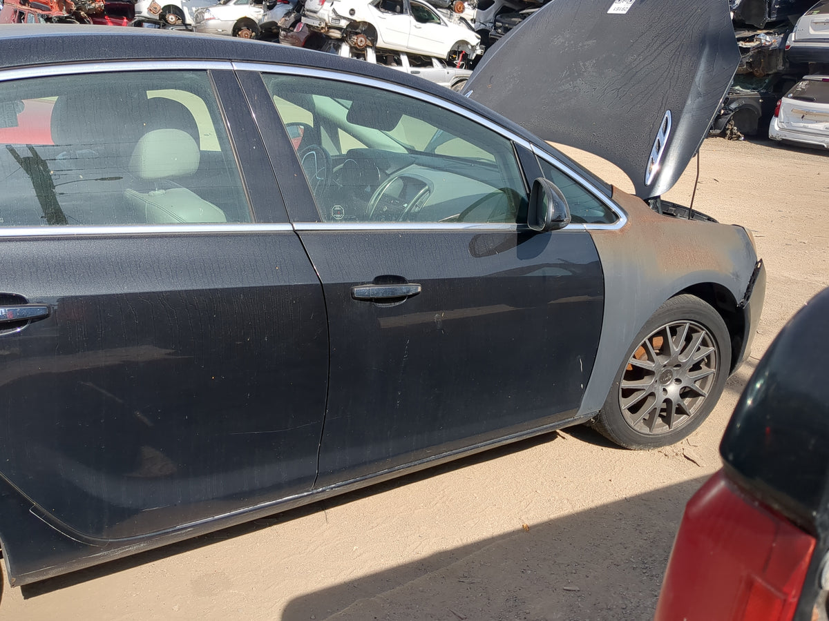 2012-2017 Buick Verano Passenger Front Door Oem - Oemusedautoparts1.com