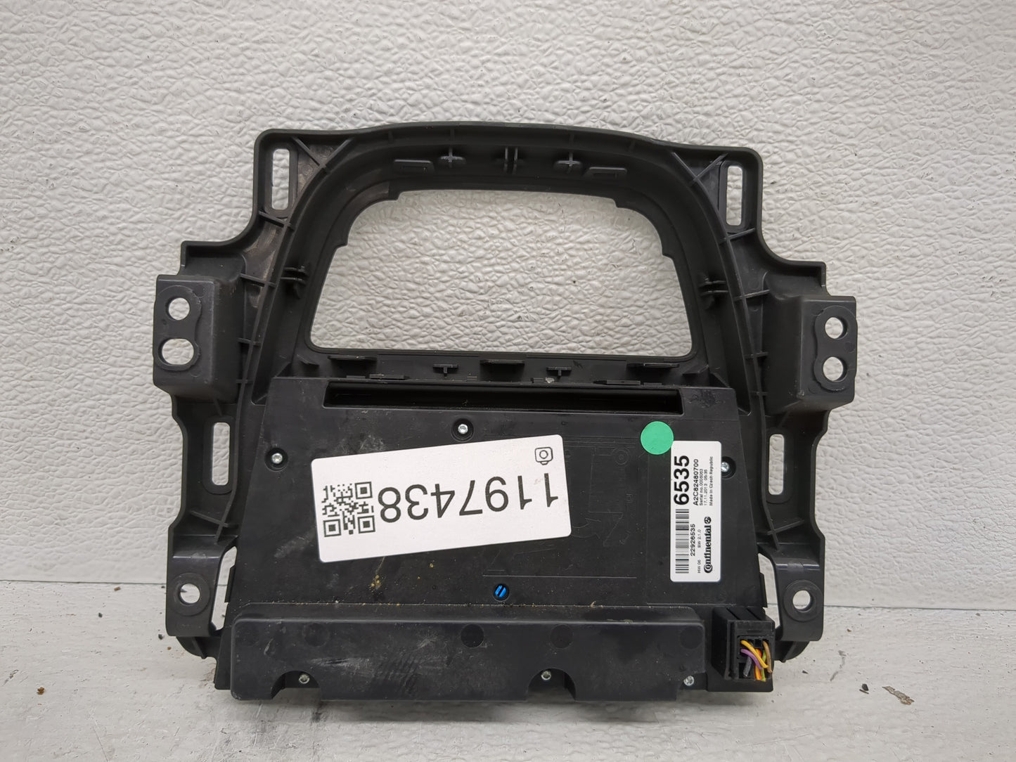 2012-2017 Buick Verano Climate Control Module Temperature AC/Heater Replacement P/N:22944958 Fits OEM Used Auto Parts - Oemu