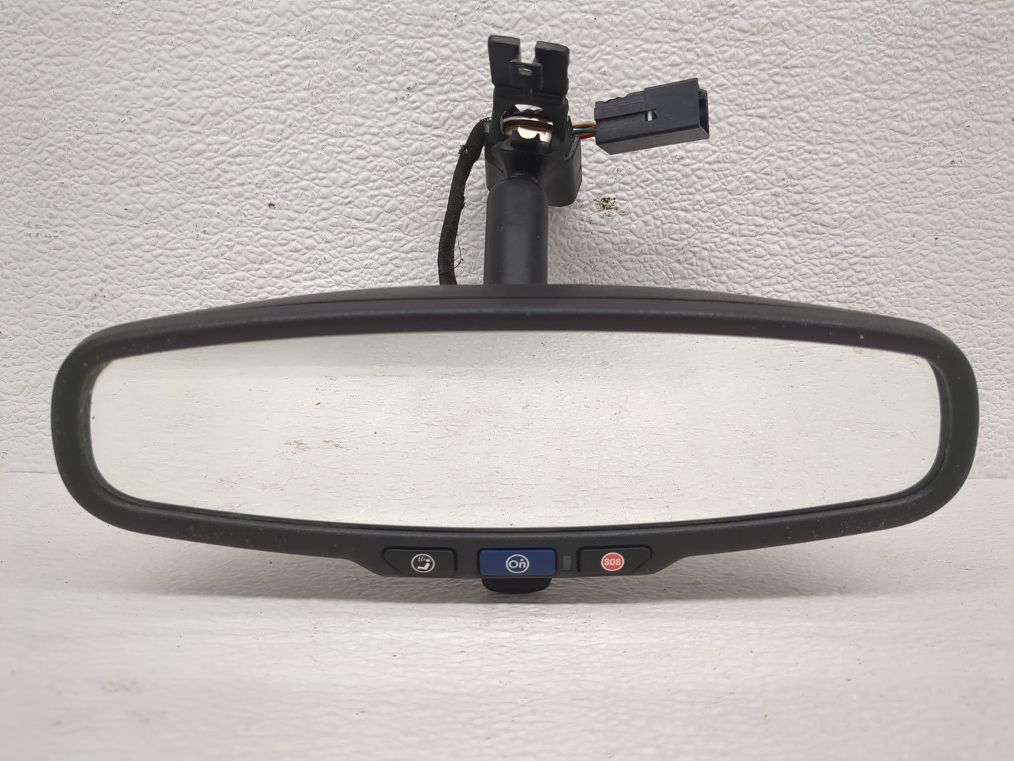 2012-2017 Buick Verano Interior Rear View Mirror Replacement OEM P/N:E1026391 Fits OEM Used Auto Parts - Oemusedautoparts1.c