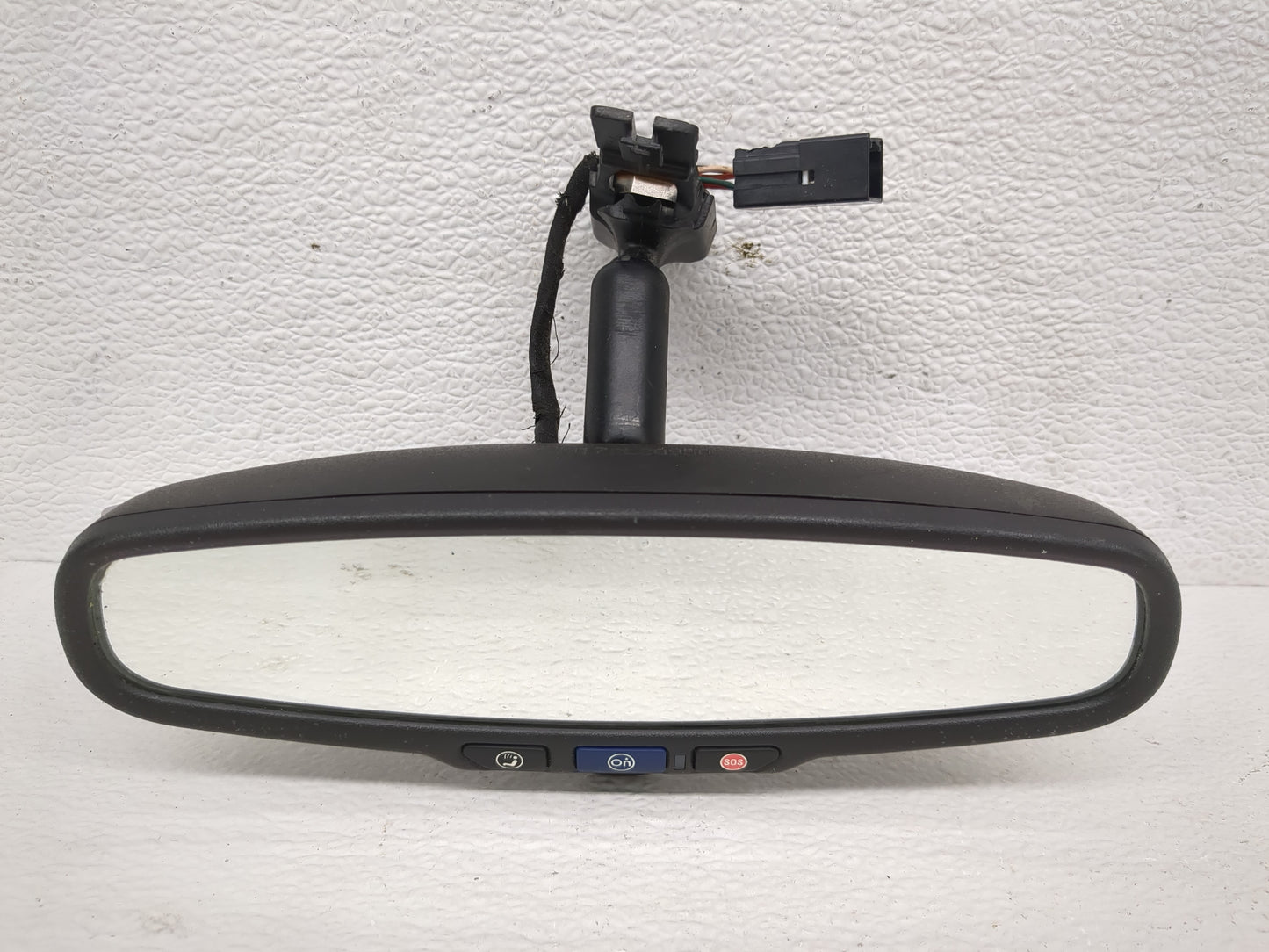 2012-2017 Buick Verano Interior Rear View Mirror Replacement OEM P/N:E1026391 Fits OEM Used Auto Parts - Oemusedautoparts1.c