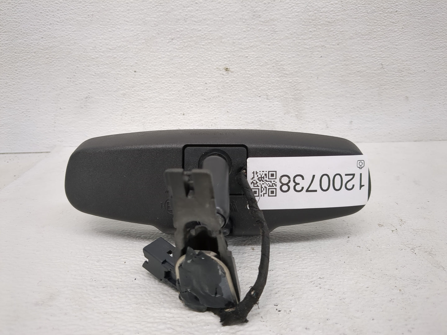 2012-2017 Buick Verano Interior Rear View Mirror Replacement OEM P/N:E1026391 Fits OEM Used Auto Parts - Oemusedautoparts1.c