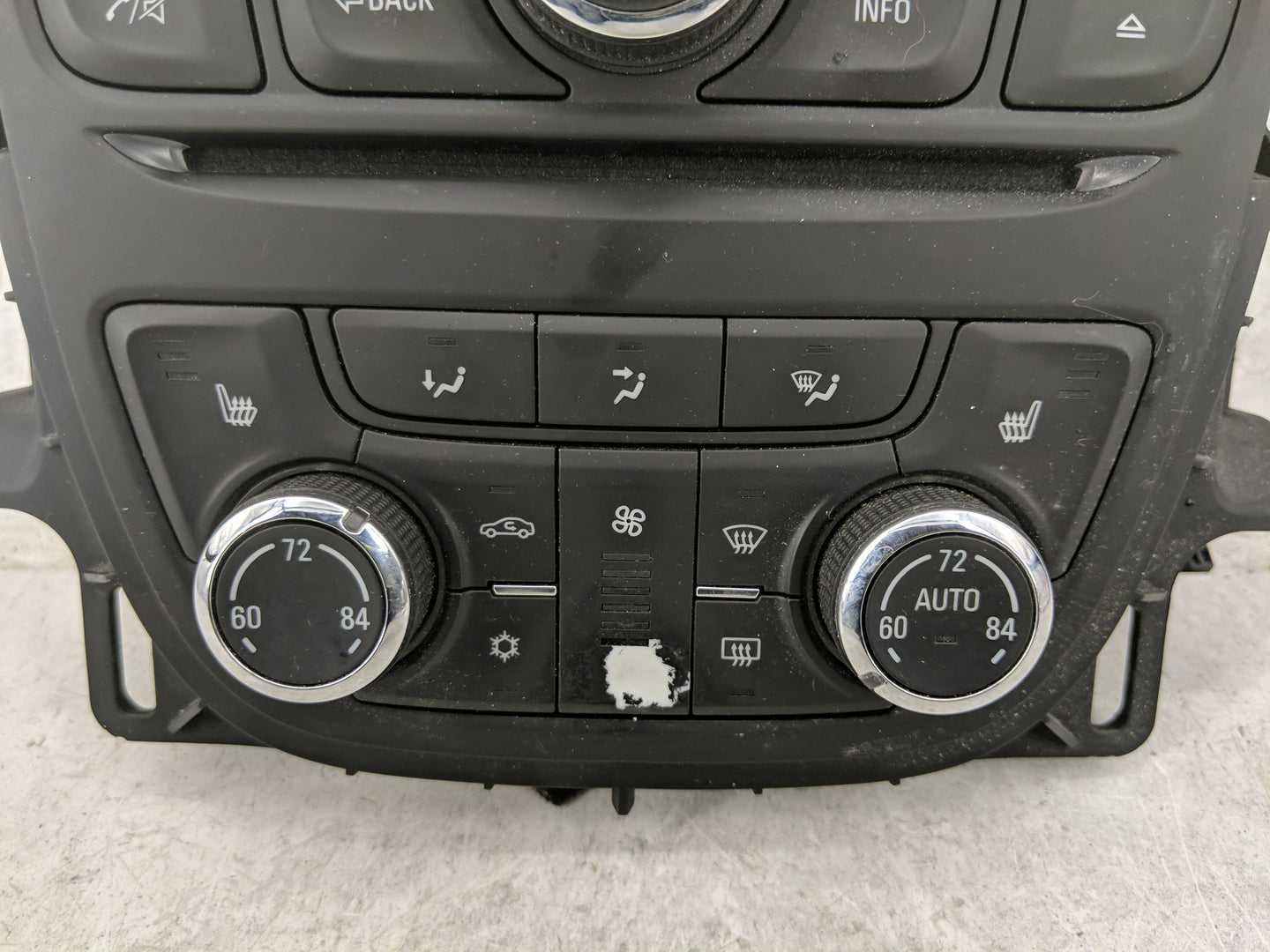 2012-2017 Buick Verano Climate Control Module Temperature AC/Heater Replacement P/N:22944946 Fits OEM Used Auto Parts - Oemu