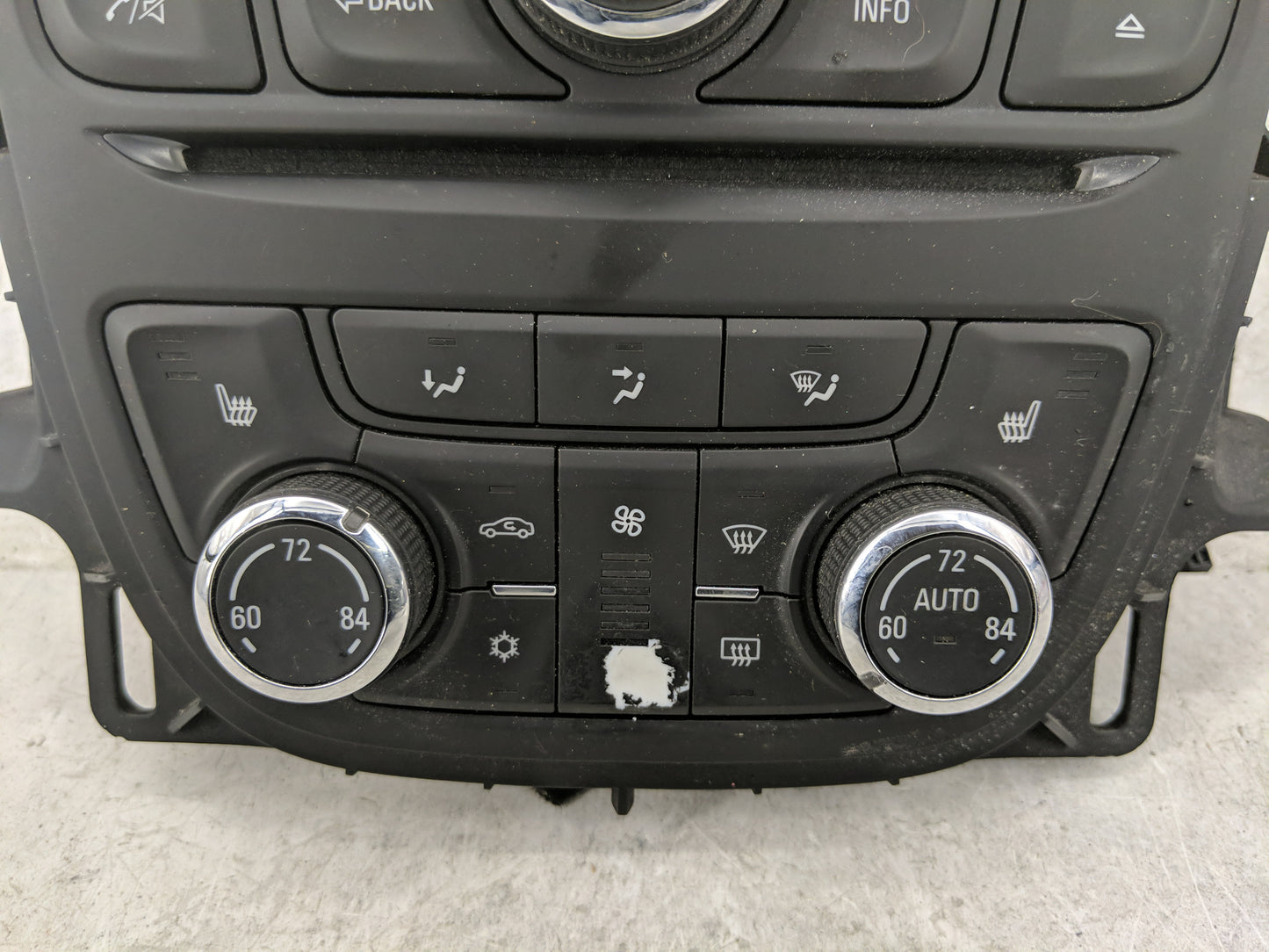 2012-2017 Buick Verano Climate Control Module Temperature AC/Heater Replacement P/N:22944946 Fits OEM Used Auto Parts - Oemu