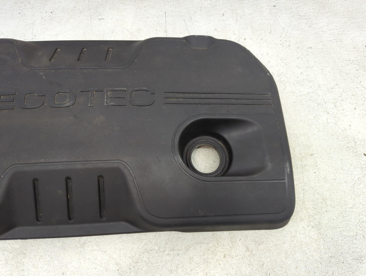 2014 Buick Verano Engine Cover 1394615 - Oemusedautoparts1.com