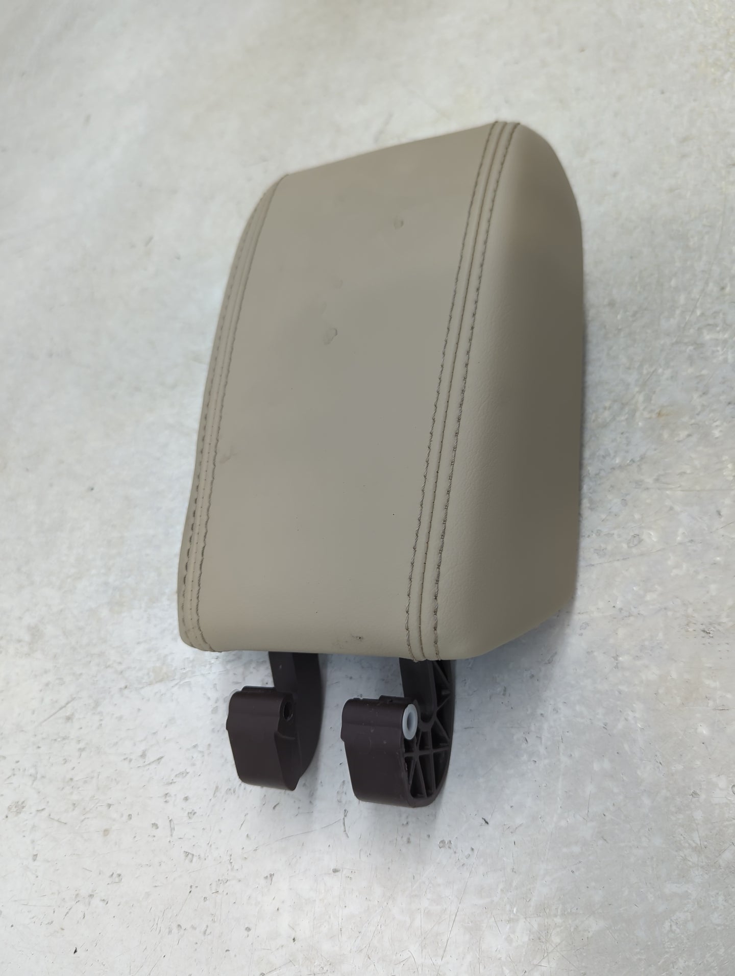 2014 Buick Verano Center Console Armrest Cover Lid Fits OEM Used Auto Parts - Oemusedautoparts1.com