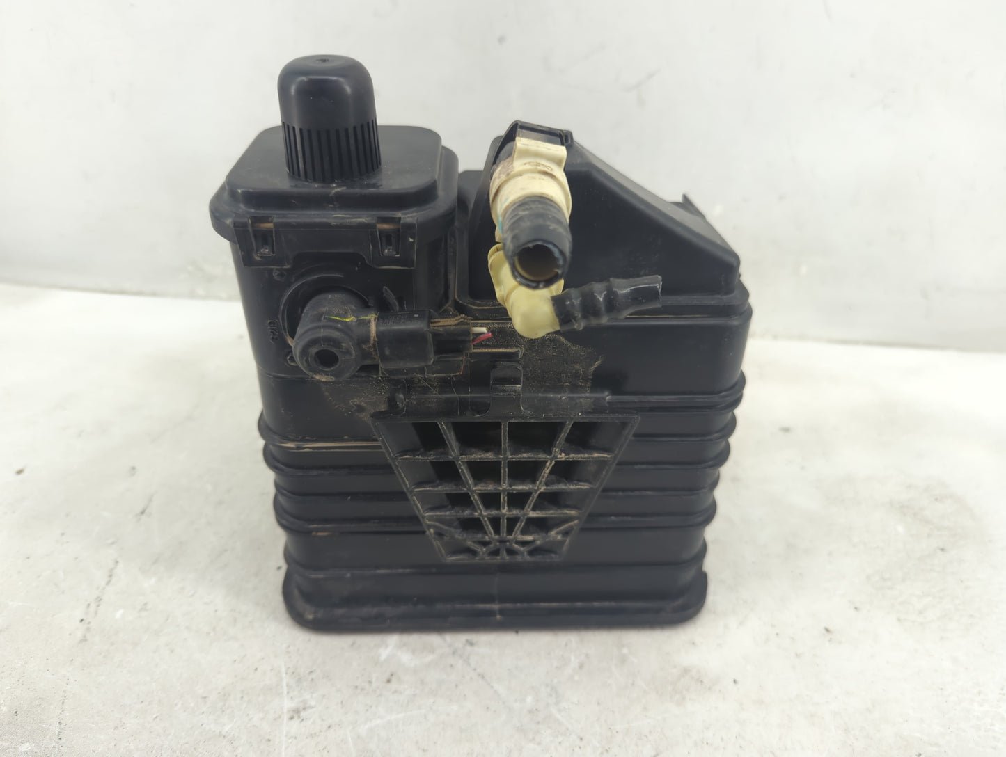 2014 Buick Verano Fuel Vapor Charcoal Canister - Oemusedautoparts1.com