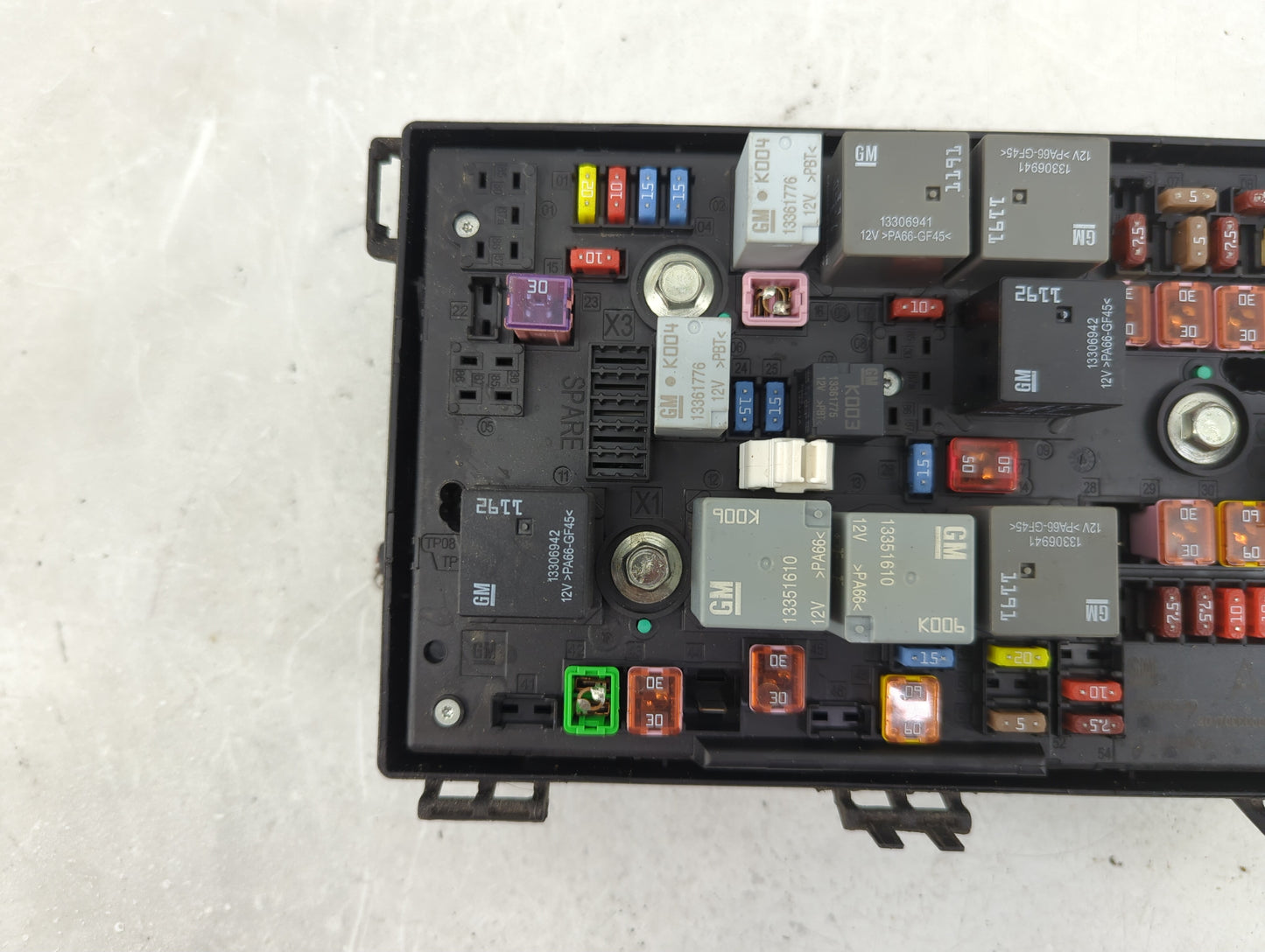 2013-2016 Buick Verano Fusebox Fuse Box Panel Relay Module P/N:13403357 Fits Fits 2013 2014 2015 2016 OEM Used Auto Parts - 