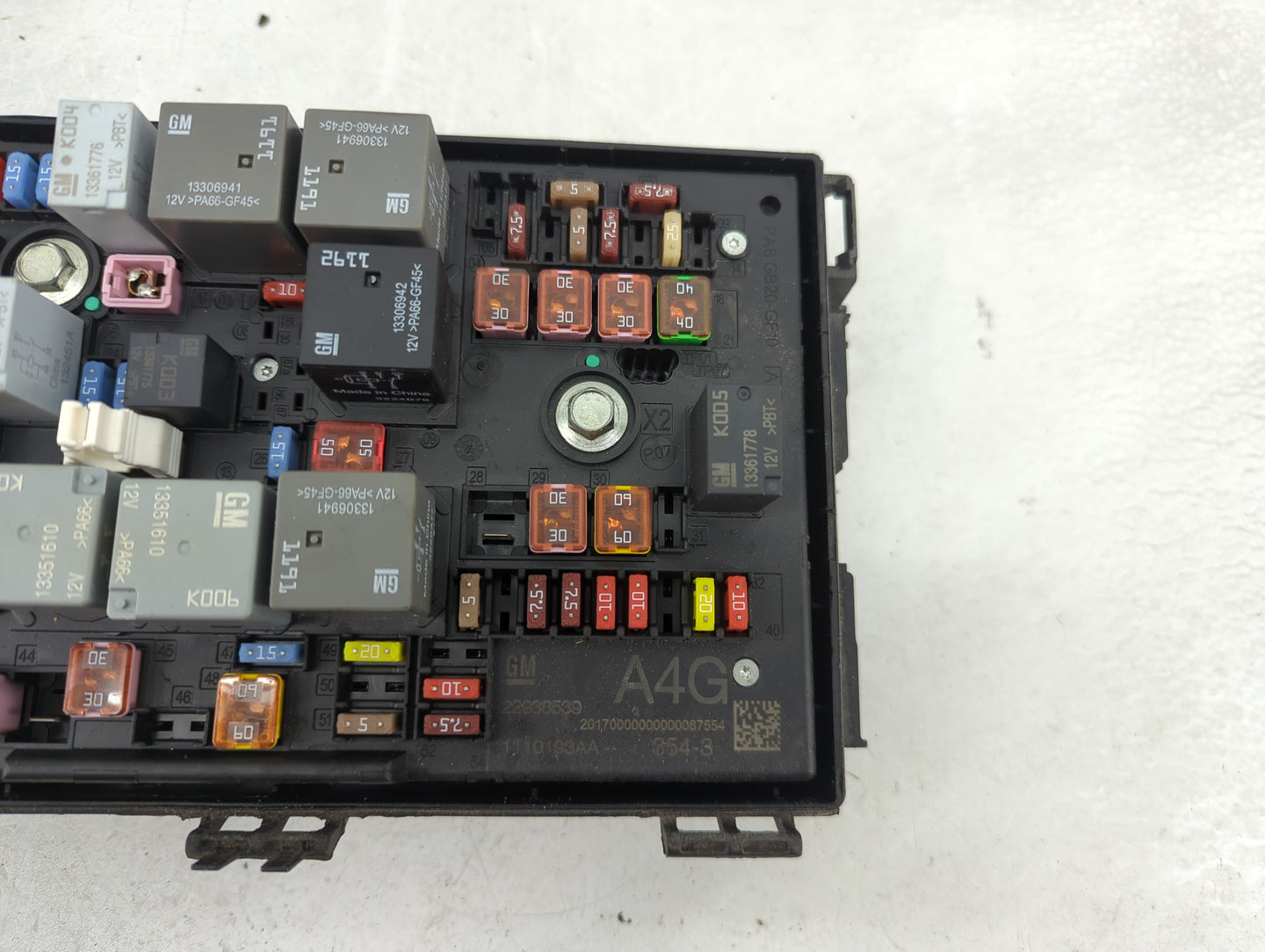 2013-2016 Buick Verano Fusebox Fuse Box Panel Relay Module P/N:13403357 Fits Fits 2013 2014 2015 2016 OEM Used Auto Parts - 