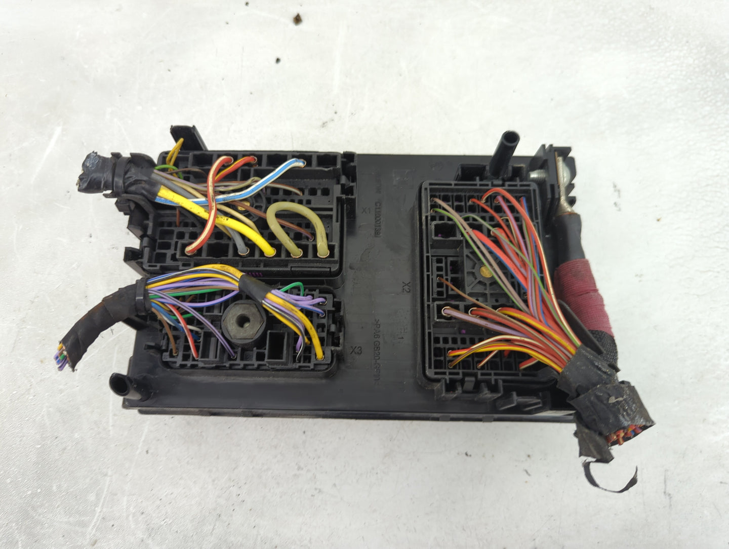 2013-2016 Buick Verano Fusebox Fuse Box Panel Relay Module P/N:13403357 Fits Fits 2013 2014 2015 2016 OEM Used Auto Parts - 