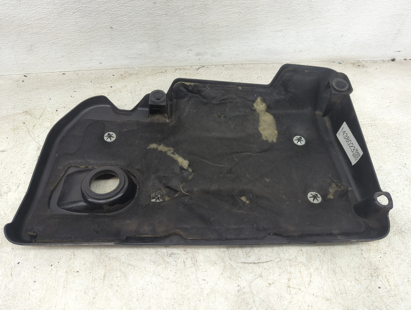 2014 Buick Verano Engine Cover - Oemusedautoparts1.com