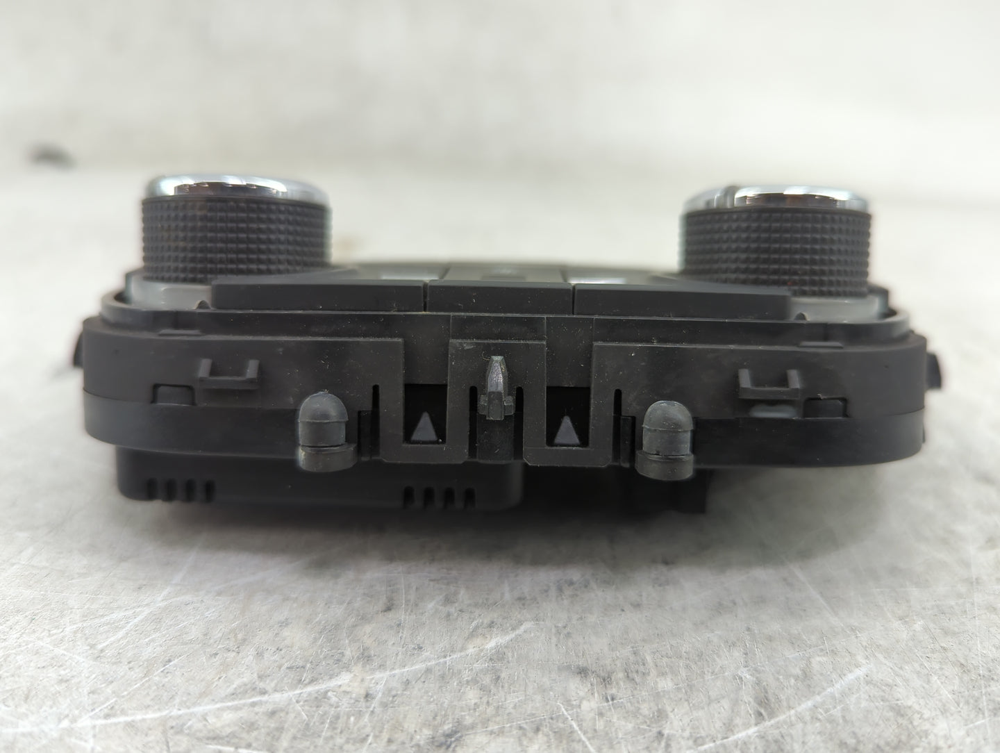 2012-2017 Buick Verano Climate Control Module Temperature AC/Heater Replacement P/N:A2C83307000 Fits OEM Used Auto Parts - O