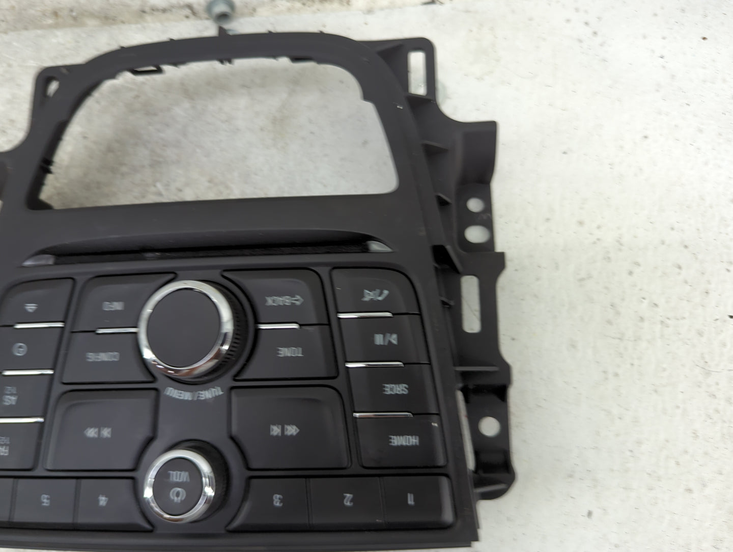 2012-2017 Buick Verano Radio Control Panel 1489914 - Oemusedautoparts1.com