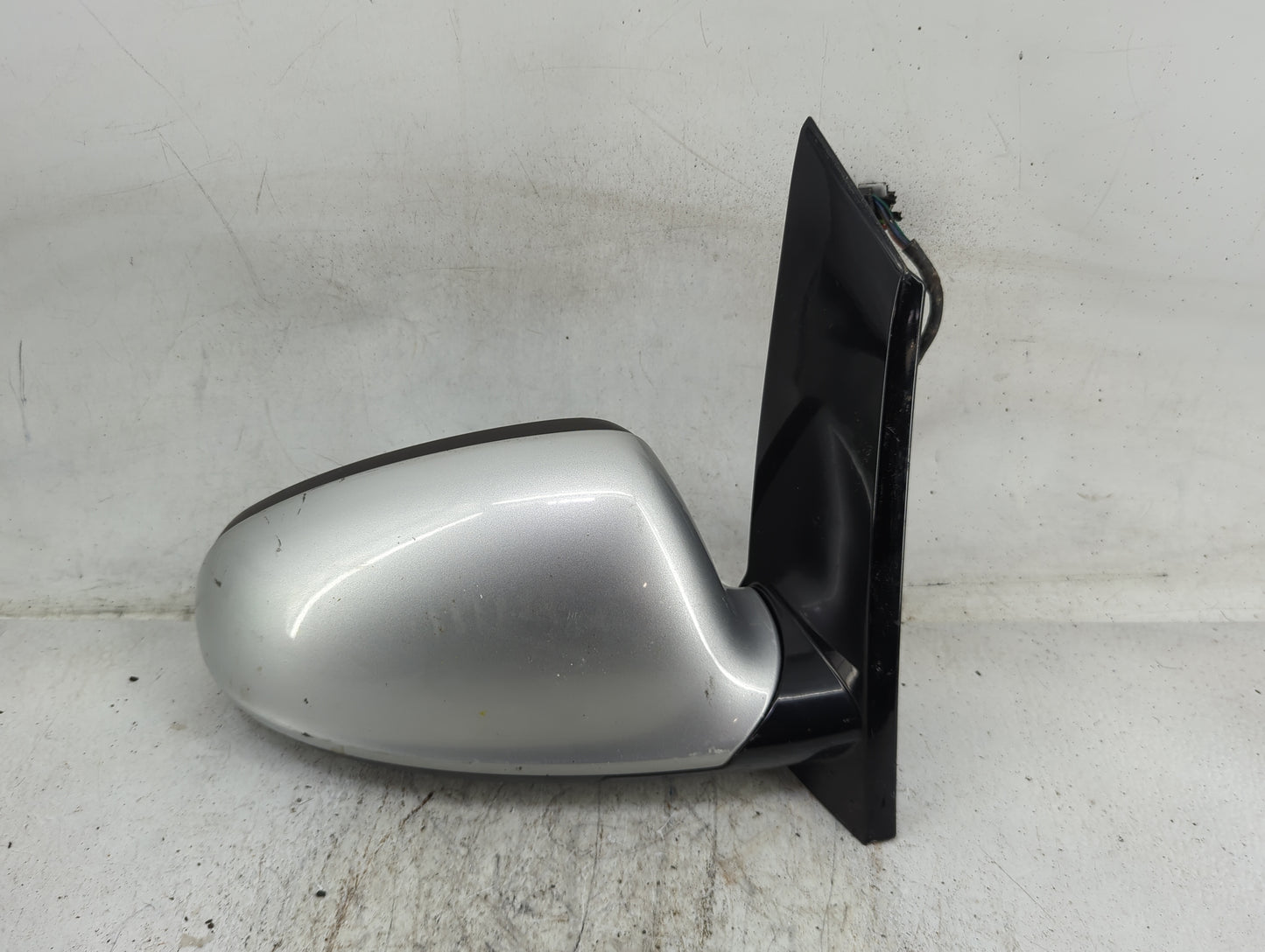2013-2017 Buick Verano Passenger Side View Mirror - Right Door Mirror OEM Used - Oemusedautoparts1.com