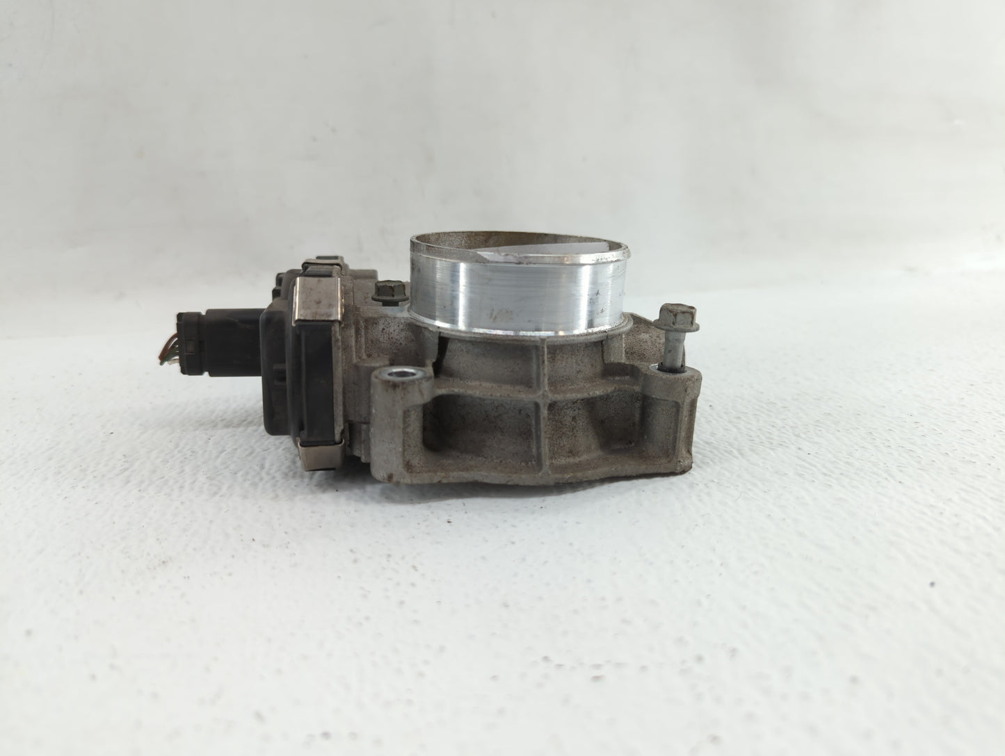 2012-2015 Buick Verano Throttle Body P/N:12632101CA Fits Fits 2012 2013 2014 2015 OEM Used Auto Parts - Oemusedautoparts1.co