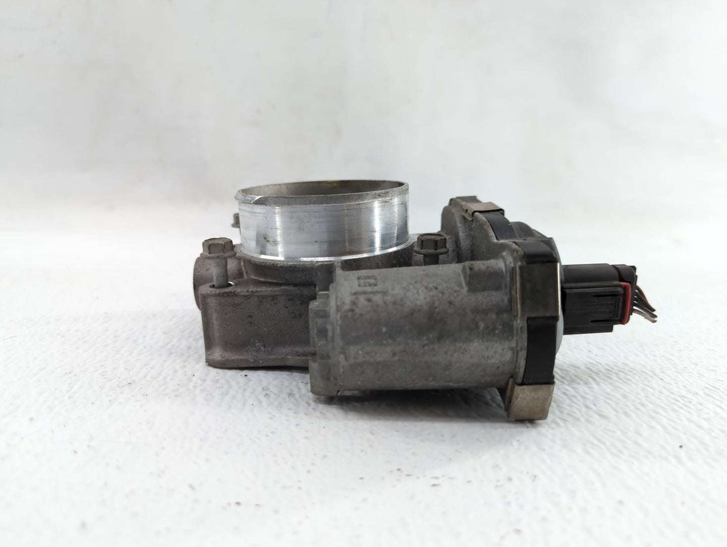 2012-2015 Buick Verano Throttle Body P/N:12632101CA Fits Fits 2012 2013 2014 2015 OEM Used Auto Parts - Oemusedautoparts1.co