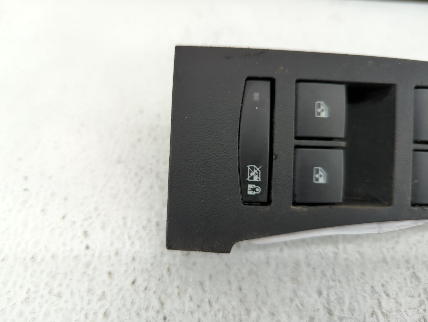 2014 Buick Verano Alternator Replacement Generator Charging Assembly Engine OEM P/N:22923492 Fits OEM Used Auto Parts - Oemu