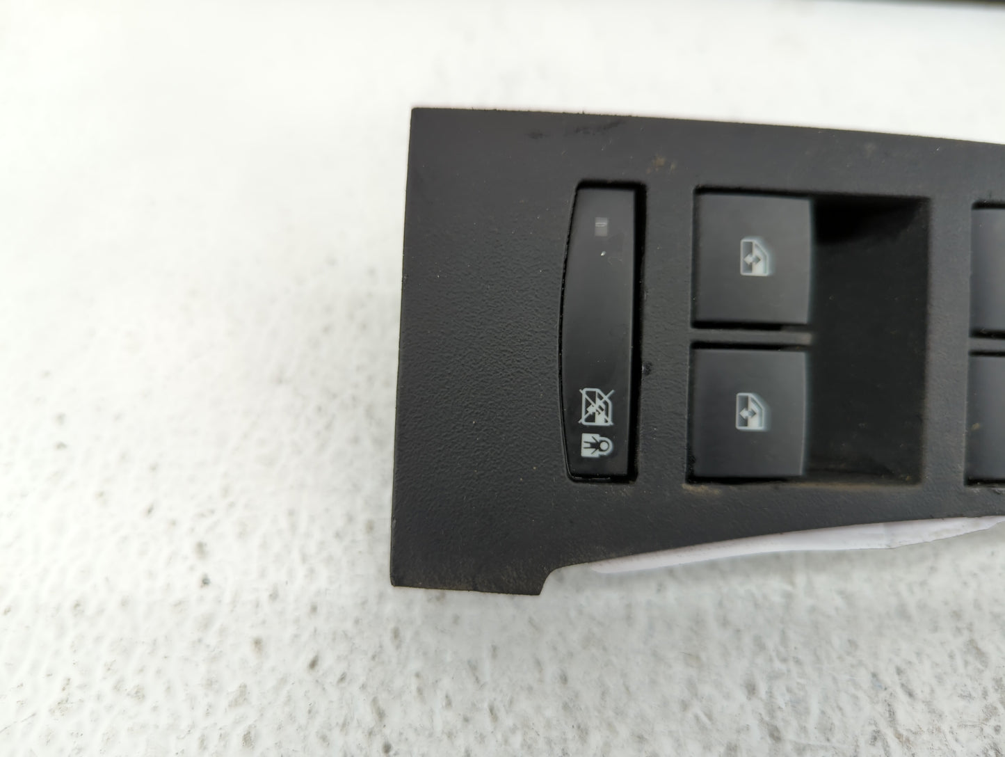 2014 Buick Verano Alternator Replacement Generator Charging Assembly Engine OEM P/N:22923492 Fits OEM Used Auto Parts - Oemu