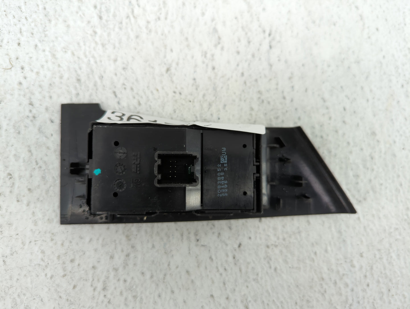 2014 Buick Verano Alternator Replacement Generator Charging Assembly Engine OEM P/N:22923492 Fits OEM Used Auto Parts - Oemu