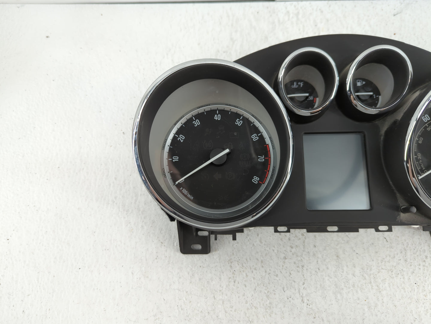 2014-2015 Buick Verano Instrument Cluster Speedometer Gauges P/N:22993180 Fits Fits 2014 2015 OEM Used Auto Parts - Oemuseda