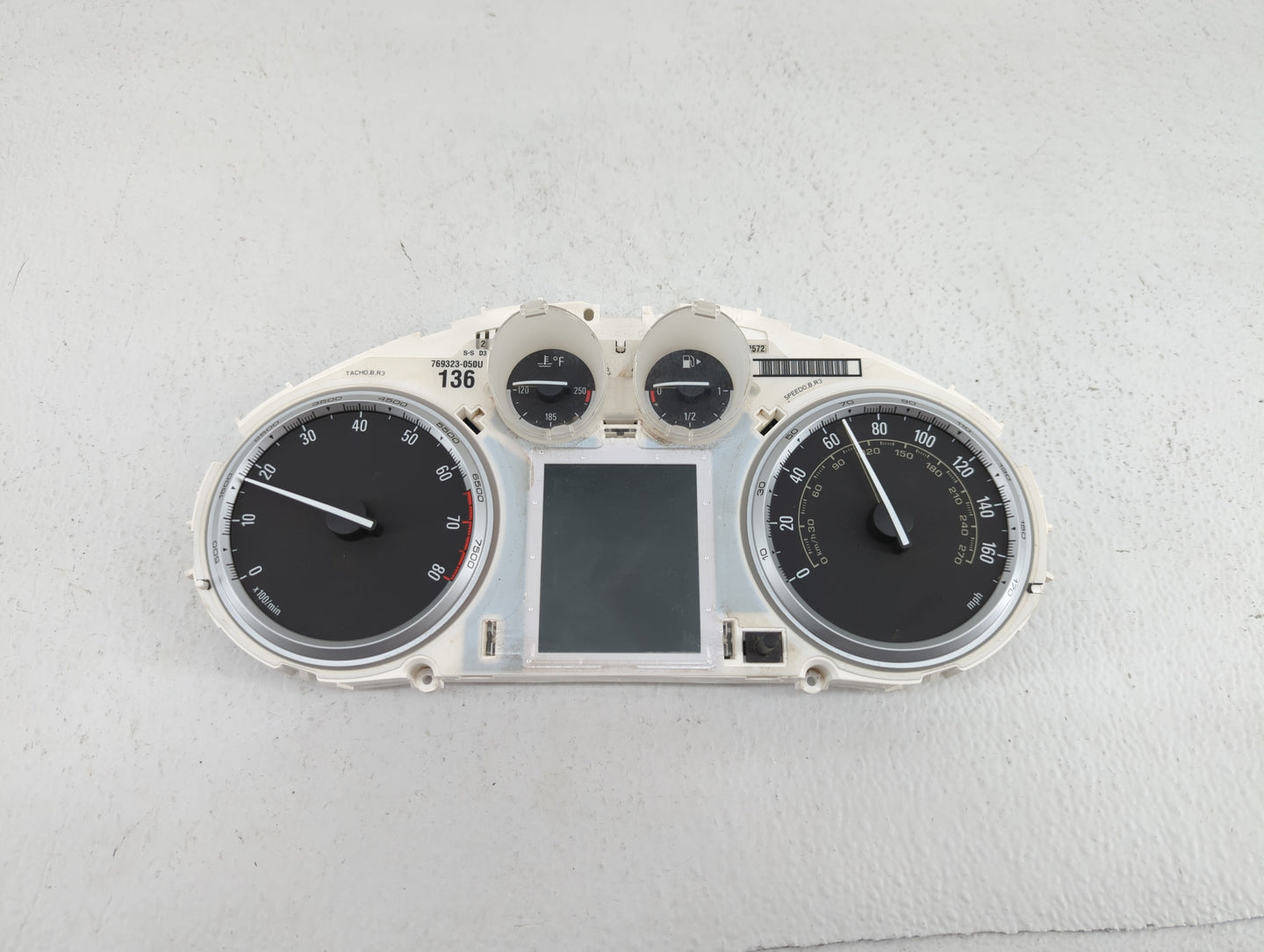 2014-2015 Buick Verano Instrument Cluster Speedometer Gauges P/N:769323-050U 22993180 Fits Fits 2014 2015 OEM Used Auto Part
