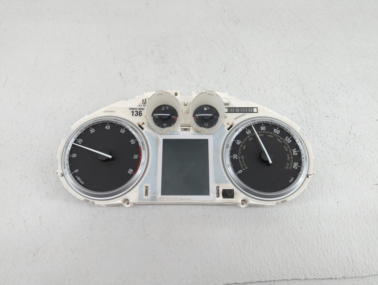 2014-2015 Buick Verano Instrument Cluster Speedometer Gauges P/N:769323-050U 22993180 Fits Fits 2014 2015 OEM Used Auto Part
