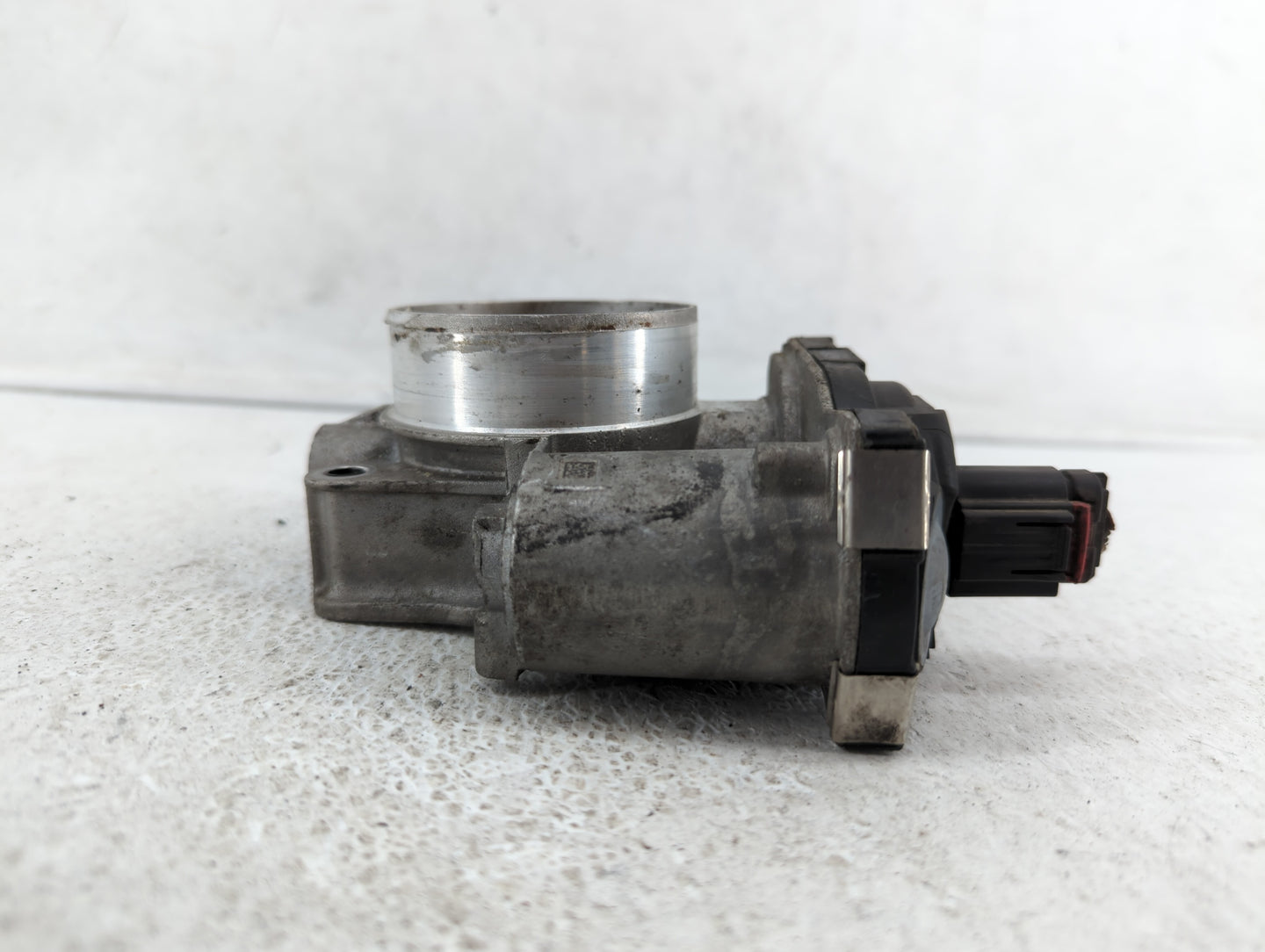 2012-2015 Buick Verano Throttle Body P/N:12627217DA 12632101CA Fits Fits 2012 2013 2014 2015 OEM Used Auto Parts - Oemusedau