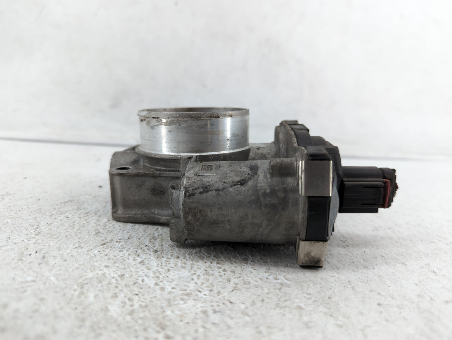 2012-2015 Buick Verano Throttle Body P/N:12627217DA 12632101CA Fits Fits 2012 2013 2014 2015 OEM Used Auto Parts - Oemusedau