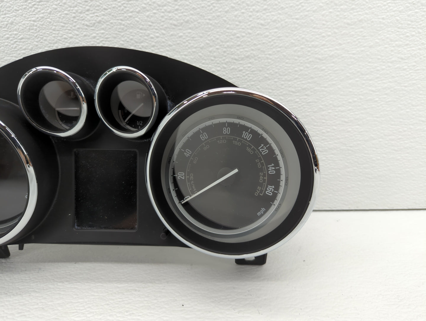 2014-2015 Buick Verano Instrument Cluster Speedometer Gauges P/N:23316331 769323-050U, 22993180 Fits Fits 2014 2015 OEM Used