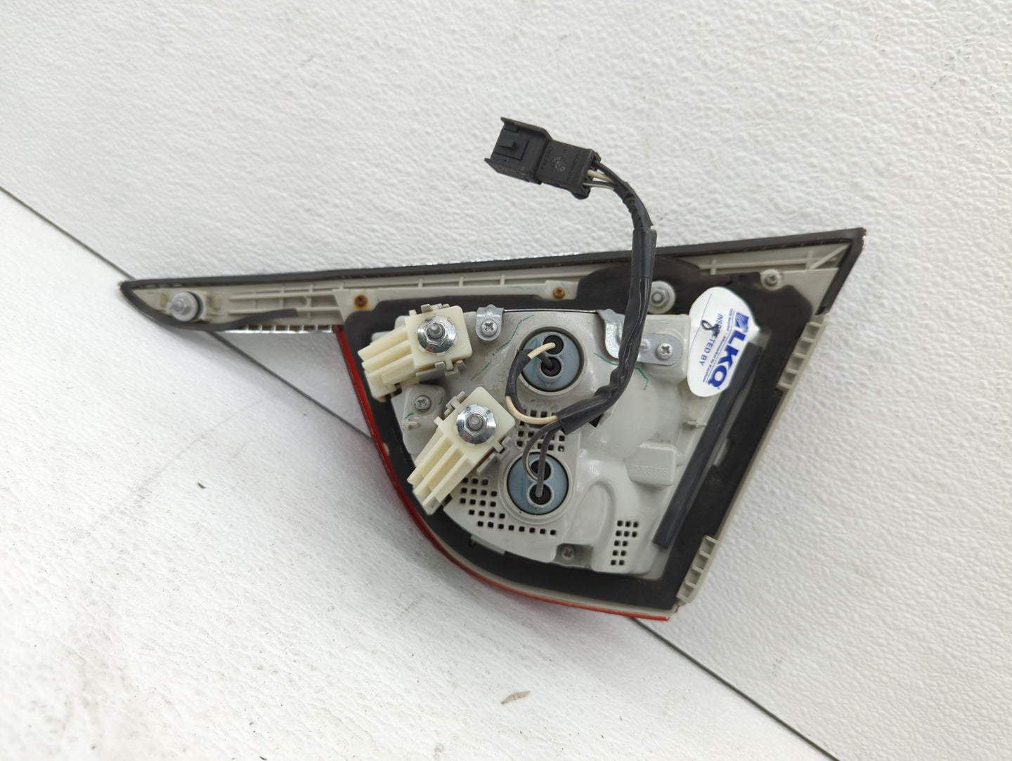 2012-2017 Buick Verano Tail Light Assembly Driver Left OEM P/N:22879046 22985775, 22945002 Fits Fits 2012 2013 2014 2015 201