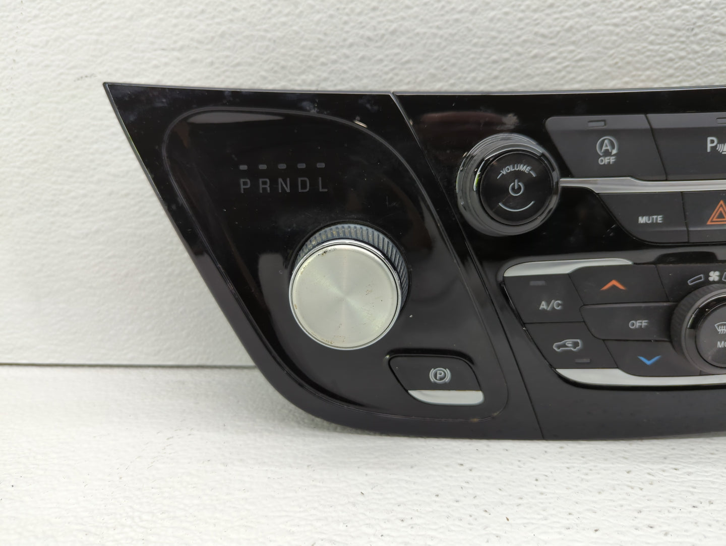 2012-2017 Buick Verano Radio AM FM Cd Player Receiver Replacement P/N:P6EV471X8AB Fits Fits 2012 2013 2014 2015 2016 2017 OE