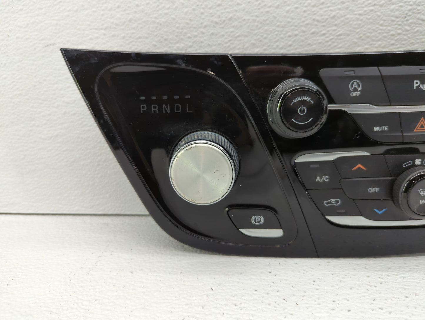 2012-2017 Buick Verano Radio AM FM Cd Player Receiver Replacement P/N:P6EV471X8AB Fits Fits 2012 2013 2014 2015 2016 2017 OE
